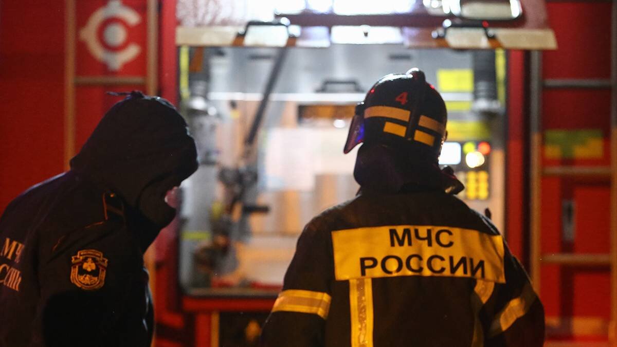 Машина автошколы загорелась на проезжей части на востоке Москвы | Вечерняя  Москва | Дзен