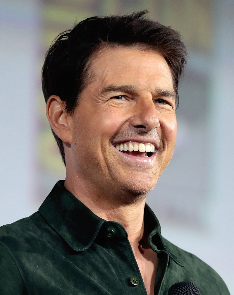 https://ru.wikipedia.org/wiki/Круз,_Том#/media/Файл:Tom_Cruise_by_Gage_Skidmore_2.jpg