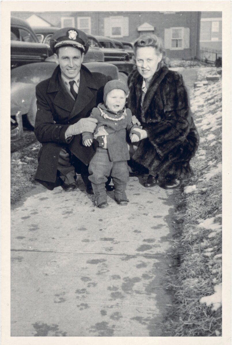 Стив, Джим и Клара Моррисоны. Бетесда, штат Мэриленд, США. 1944 год