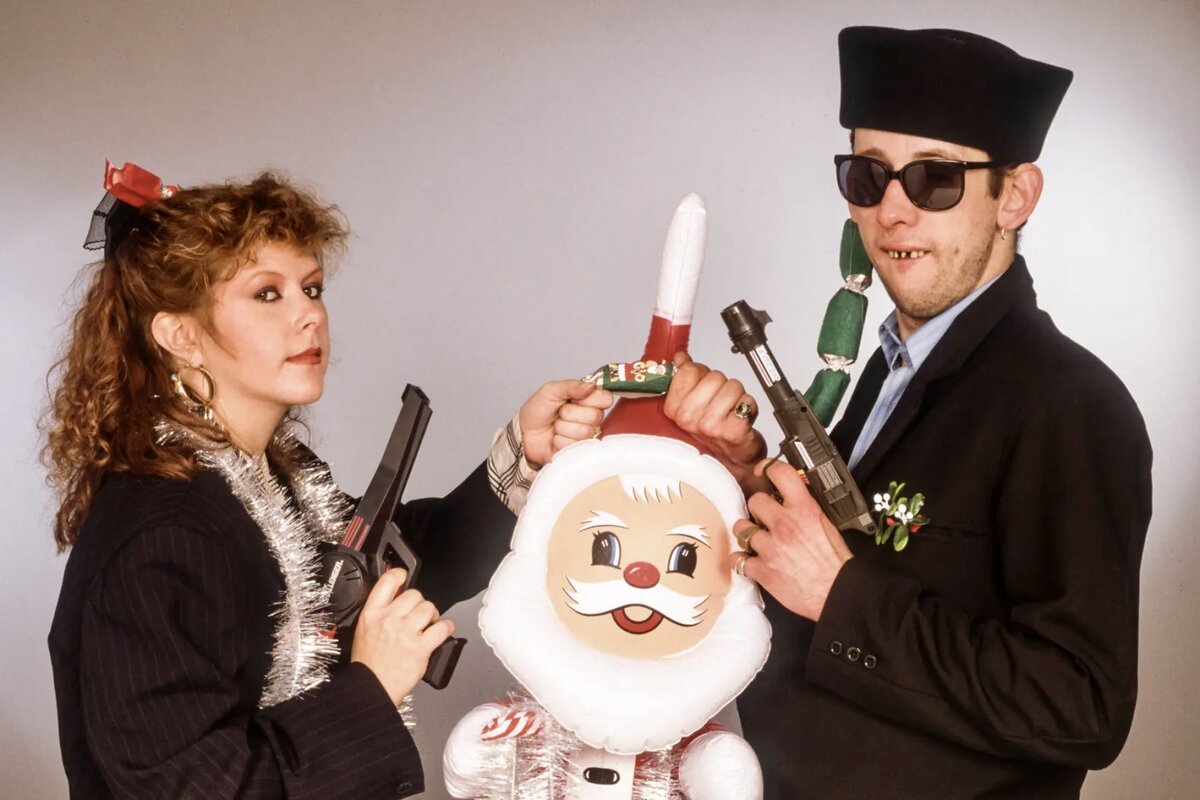 фото: https://www.rollingstone.com/music/music-news/pogues-shane-macgowan-kirsty-maccoll-fairytale-of-new-york-1234906064/