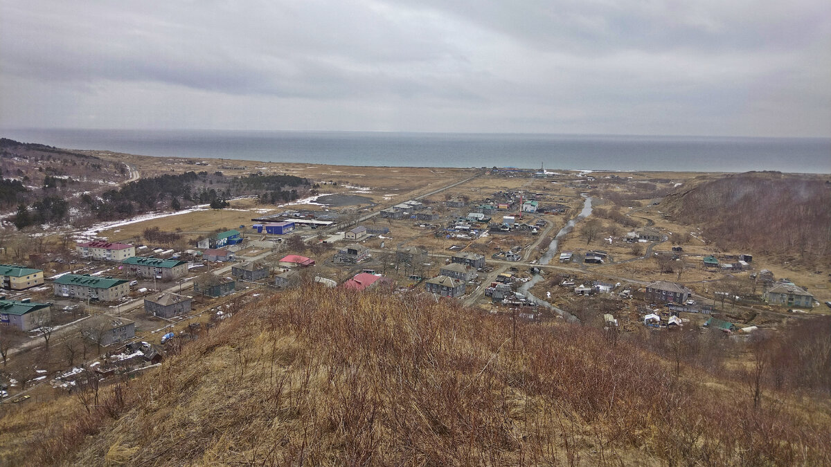 Вид на село Новиково (Сахалин), 25.03.2023 г. Фото автора
