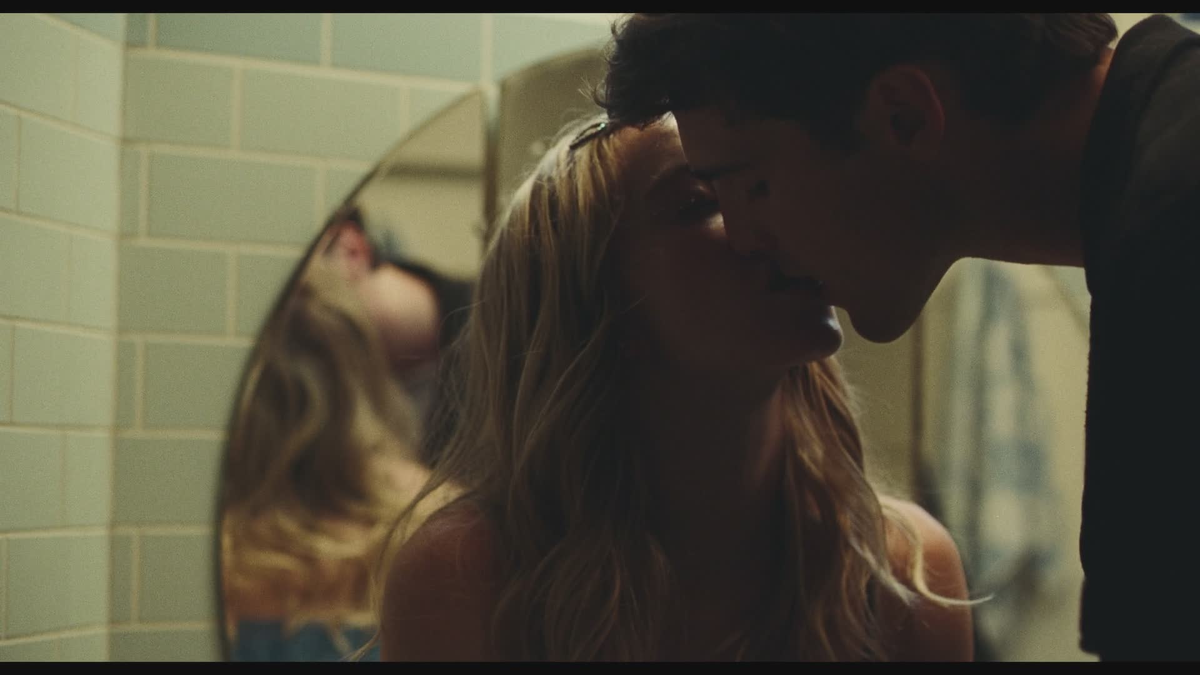 Кадры из Сериала: Эйфория 2 Кэсси и Нейт