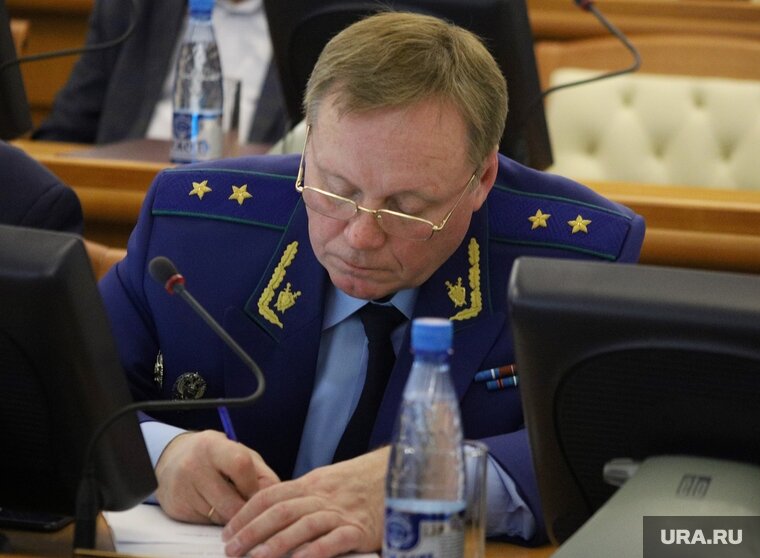    Курганский прокурор Назаров получил жалобы на штрафы от грузоперевозчиков