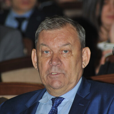     Директор Большого Владимир Урин попрощался с коллективом