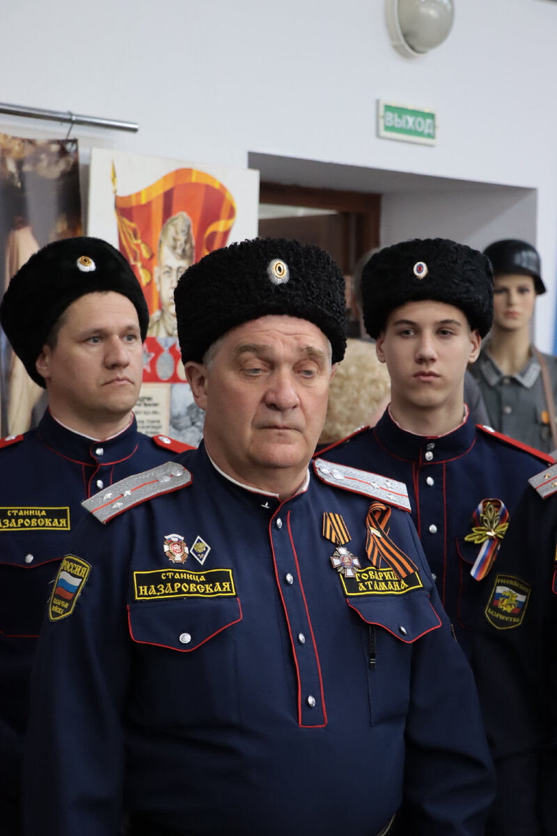 Провожали добровольца Трифонова 9 Мая всей станицей