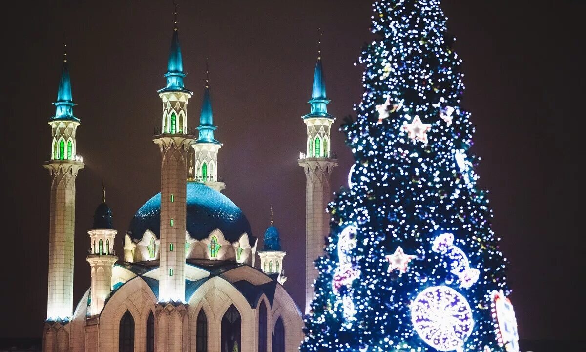 Всем привет! Казань – это город, где соединяются вместе татарская и русская культуры. Новый год в Казани 2024 — как встретить?