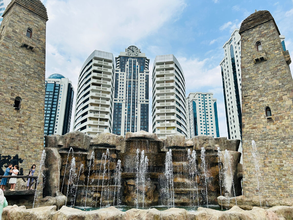 Вид на Грозный-Сити