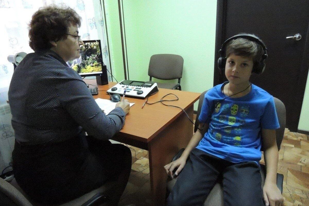 Как тренировки на аппарате Томатиса помогают при задержке развития