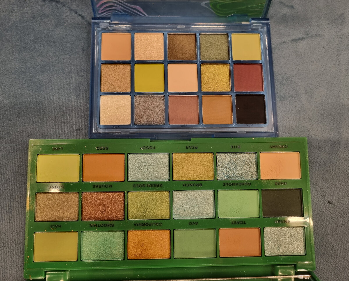 Показалось, что данная палетка похожа на Avocato от I Heart Revolution. Сходство не подтвердилось.