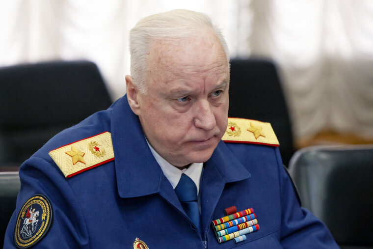    Александр Бастрыкин (на фото) потребовал доклад по делу о покушении на убийство парня в Екатеринбурге