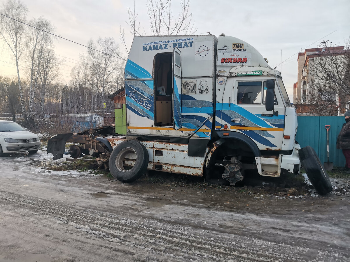 Завеса тайны, для всех хотящих заглянуть в спальник приоткрыта.