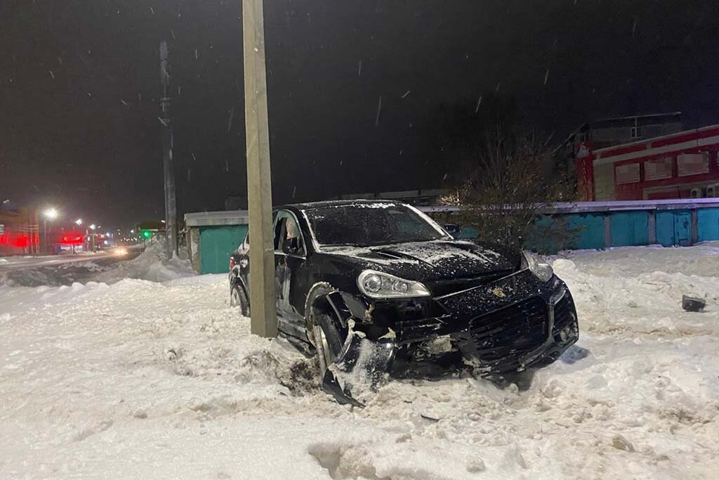    Авария произошла сегодня в два часа ночи в Заречье.