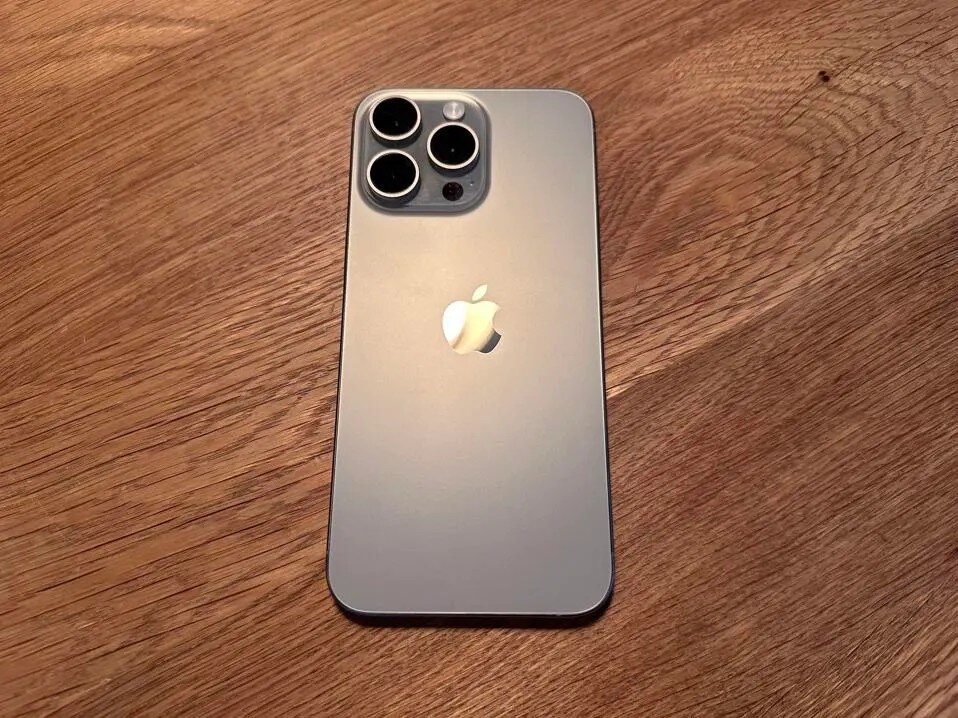 Iphone 16 pro max desert фото