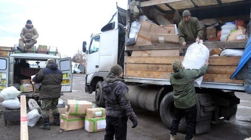 Врачи Республики Тыва передали врачам ЛНР гуманитарную помощь