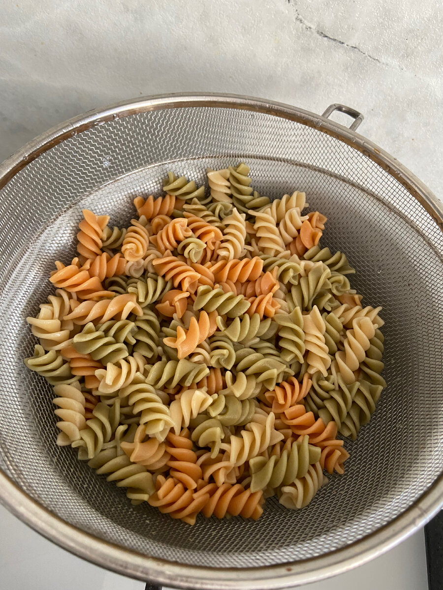 Макароны Триколлини в сметанно-сырно-чесночном соусе 👩🏼‍🍳 | Готовим  дома🧑‍🍳 | Дзен