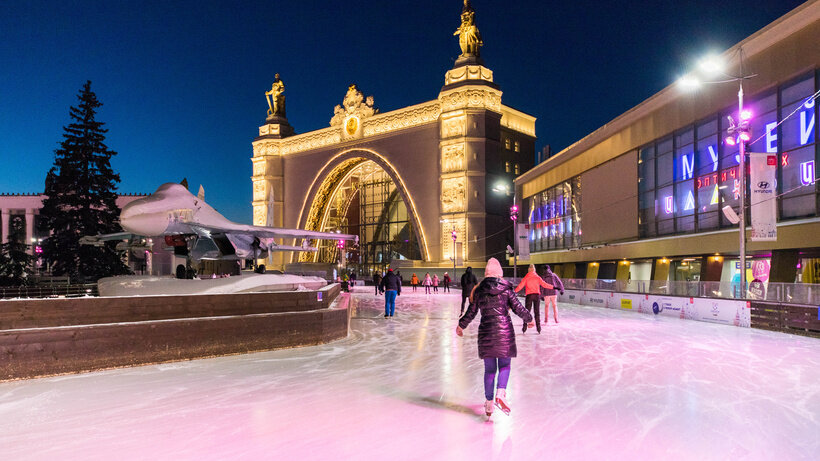    Юбилейный каток на ВДНХ © Пресс-служба АО «ВДНХ»