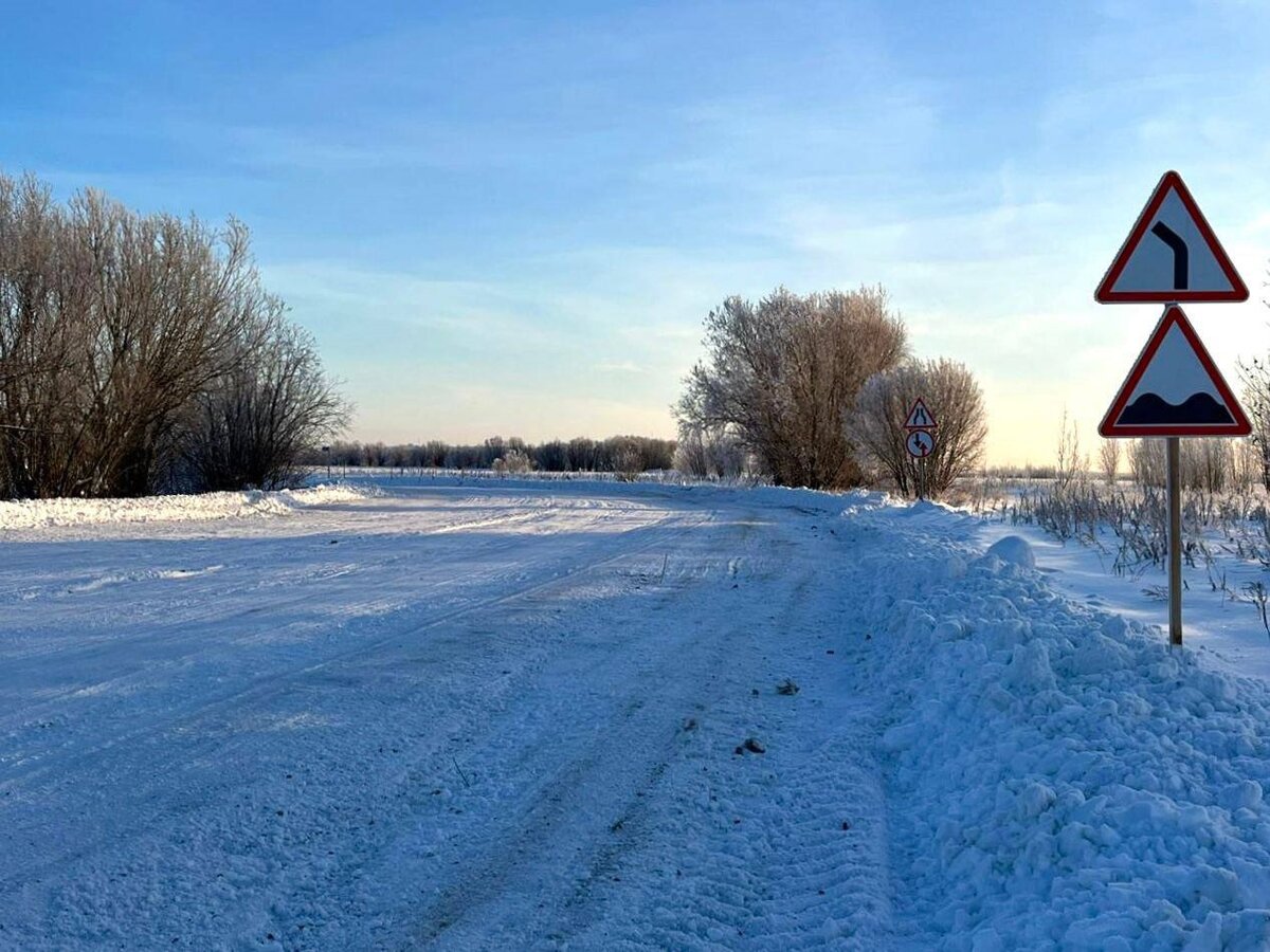    Движение по первому зимнику в Югре открыто