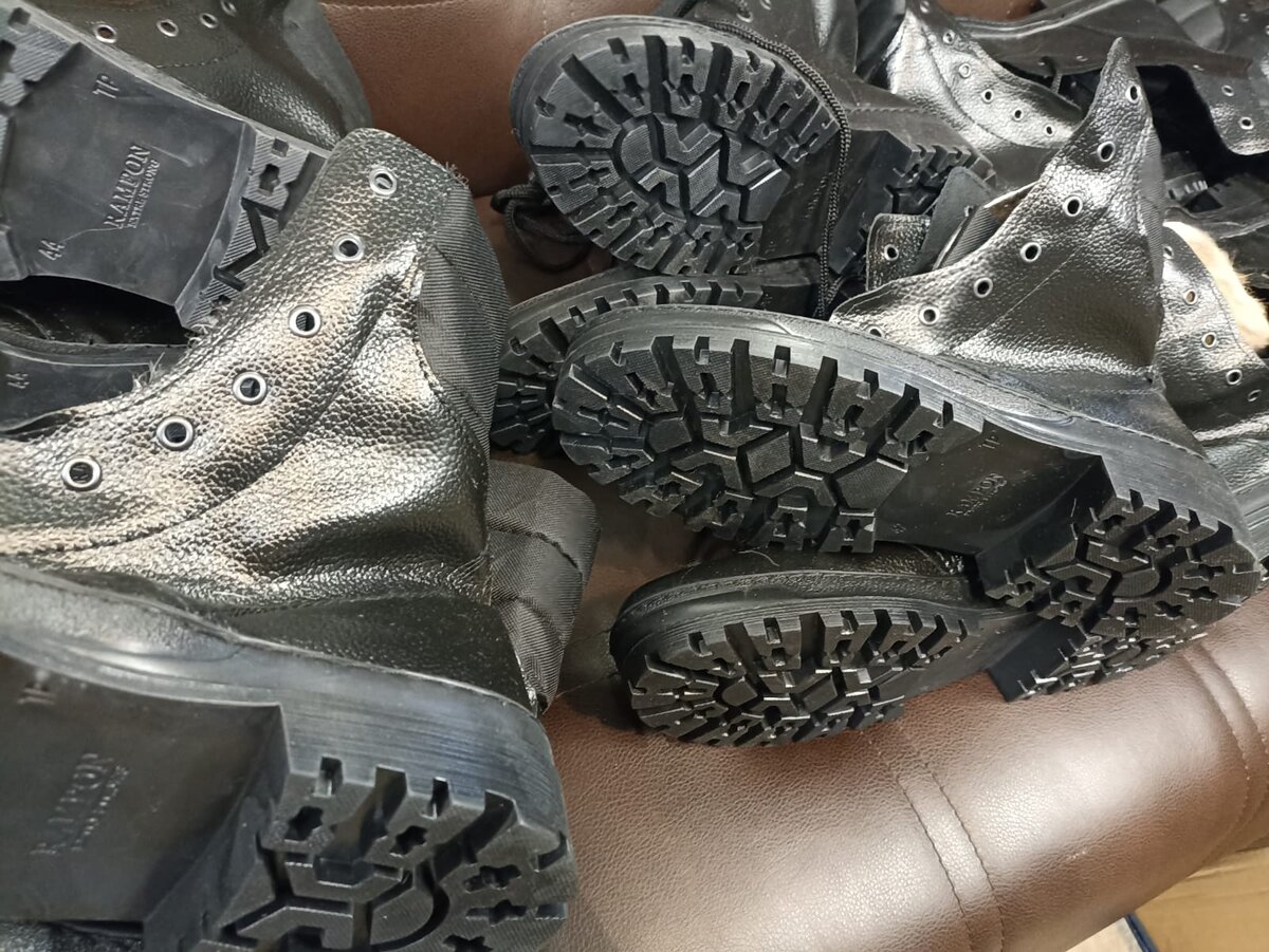 Мужская тактическая обувь на зиму - берцы на меху