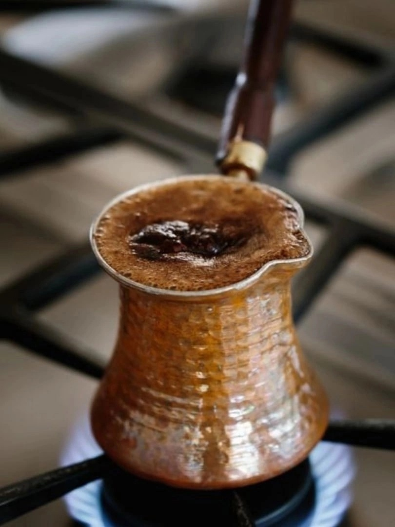 Картинка из открытых источников в интернете. Иллюстрация. Турка с кофе