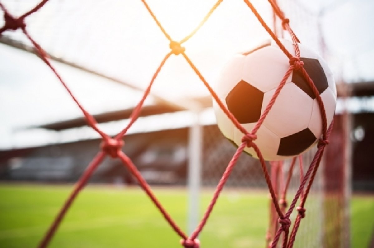    В Лабытнанги прибыли участники турнира по мини-футболу из Волновахи