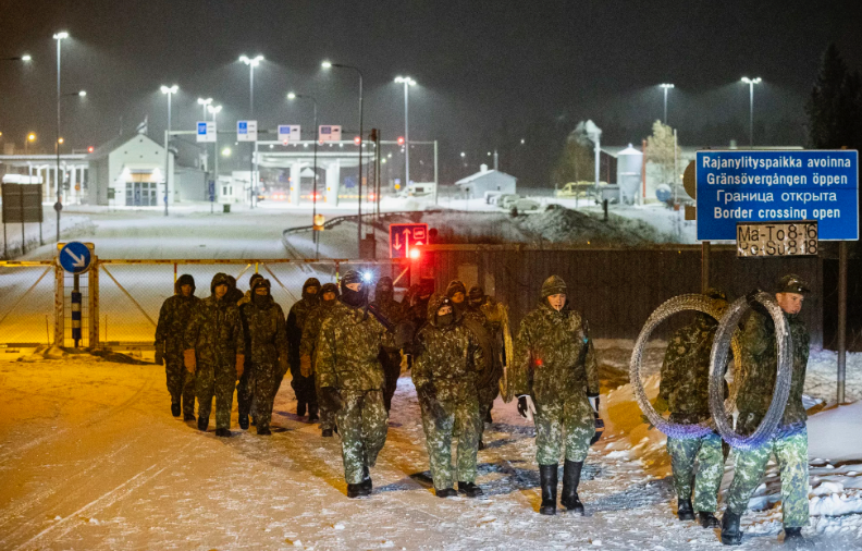 Финские военные на границе