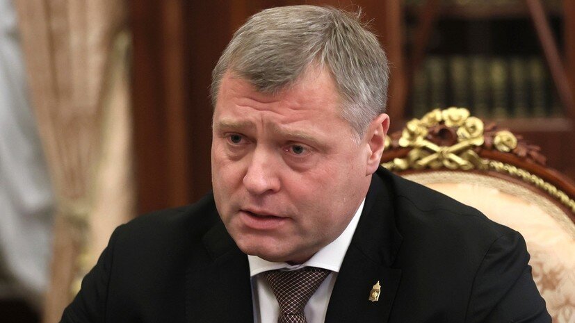   globallookpress.com Kremlin Pool