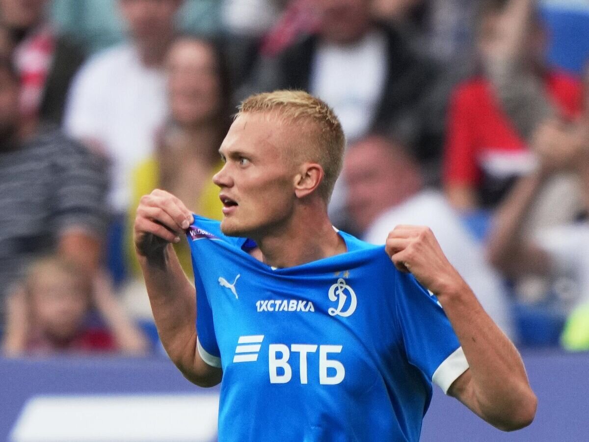    Игрок ФК "Динамо" Константин Тюкави© РИА Новости / Александр Вильф