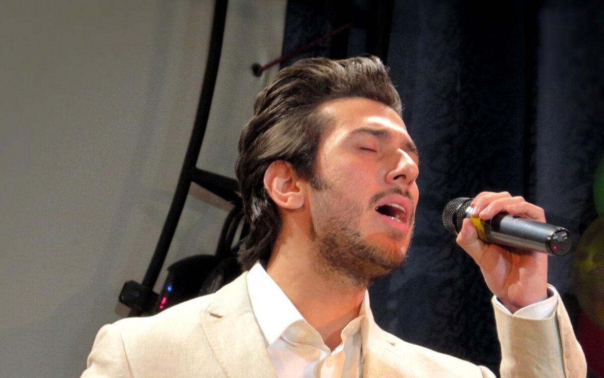 Мустафа Туана принял участие в студенческом фестивале «Золотая осень» в номинации «Дебют года»