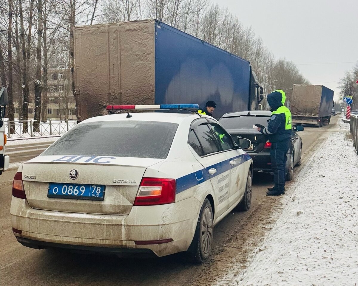 Автоюрист рассказал, как и когда можно перекинуть штраф с камер ГИБДД с  владельца автомобиля, на другое лицо и зачем это надо. | Автоюрист. Всё о  ДПС. | Дзен