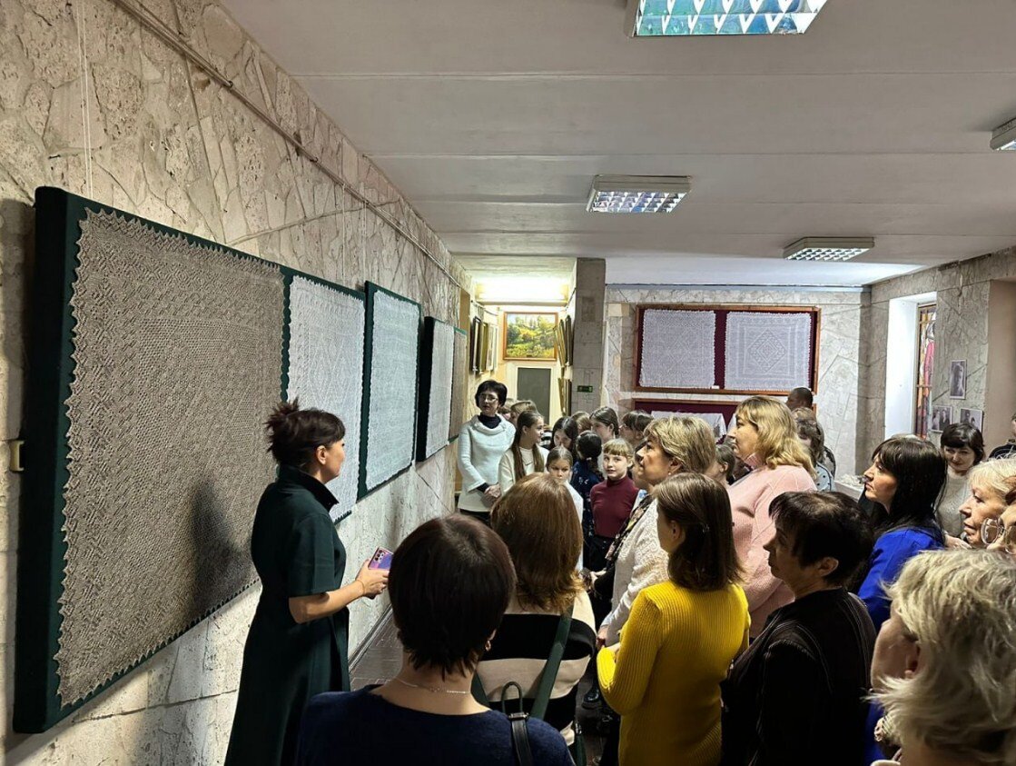 📷    В Перевальске выставки Оренбургского музея ИЗО посетили более 500 человек Кристина Просвиркина