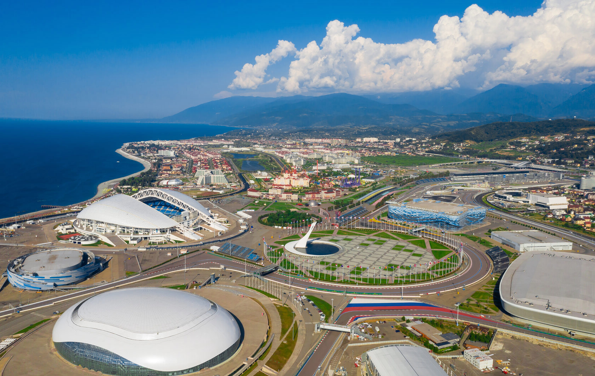 Жить в сочи. Сочи самый лучший район. Микрорайон бытха сочи. В каком районе жить в сочи. Адлер хостинский район.