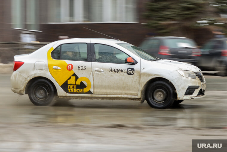    Таксисты не хотят возить пассажиров на короткие расстояния