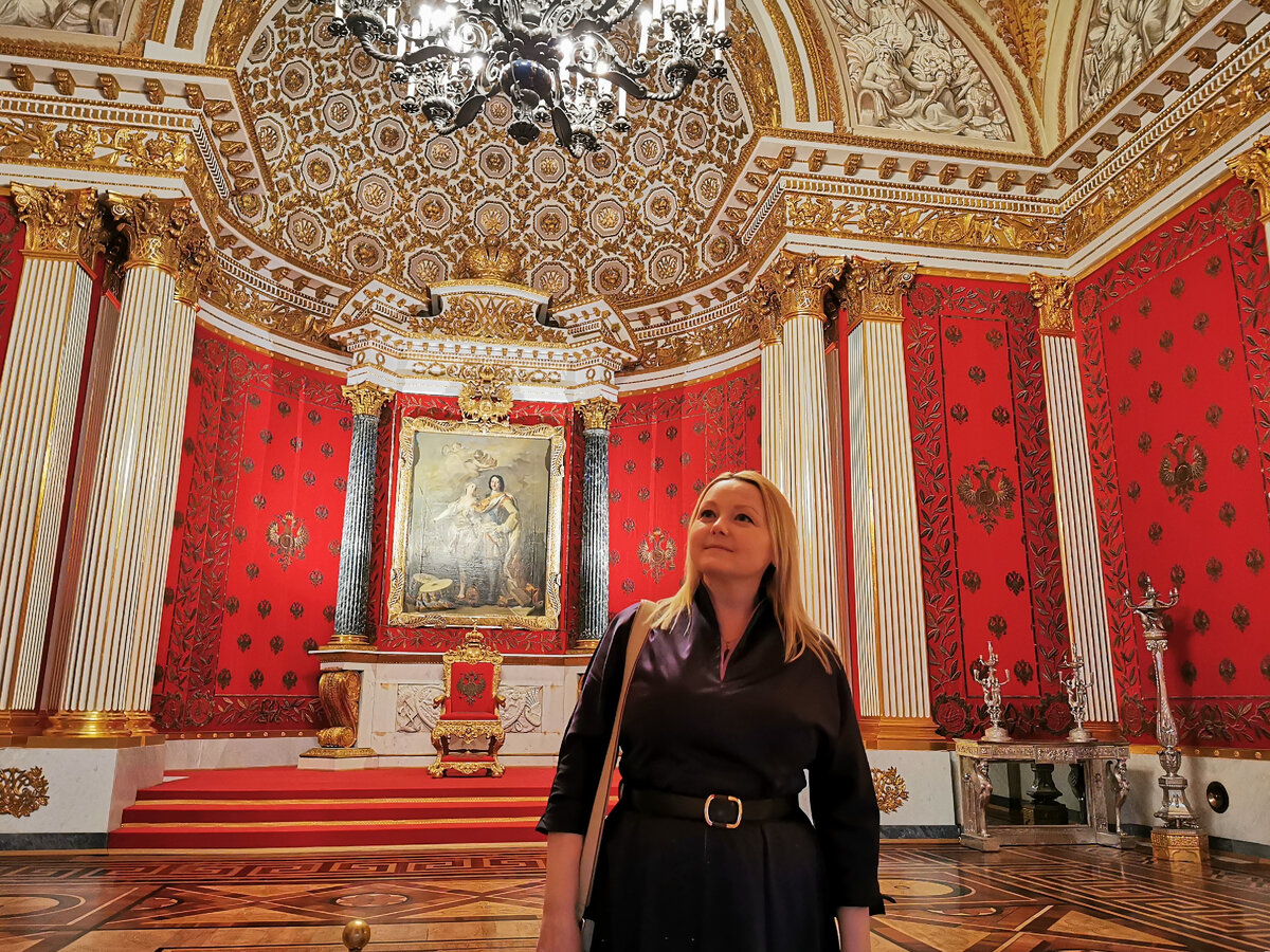 Жанна Швыдкая, писатель. автор книг "Огранка" и "Метаморфоза" декалогии "Гравитация жизни" 