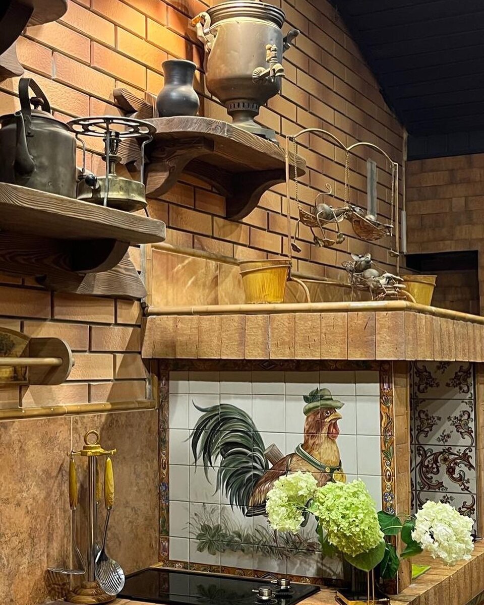 Панно «Петух охотник». Размер 60х70 см.