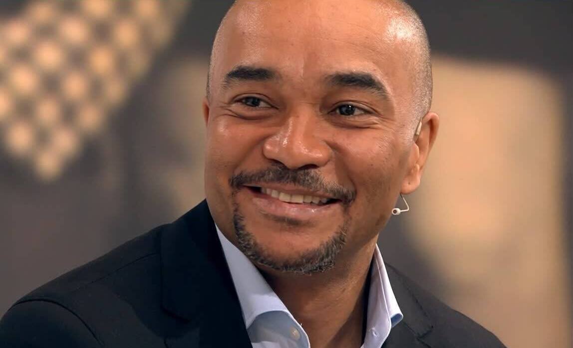 Григорий сиятвинда отель элеон. Блэк джекович. Михаил блэк джекович. Блэк джекович. Блэк джекович.