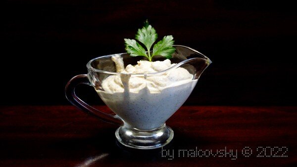 Ореховый соус для грибов и мяса