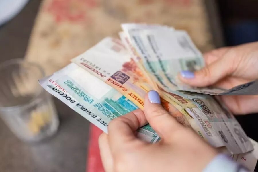Деньги. Зарплата ru.freepik.com   📷