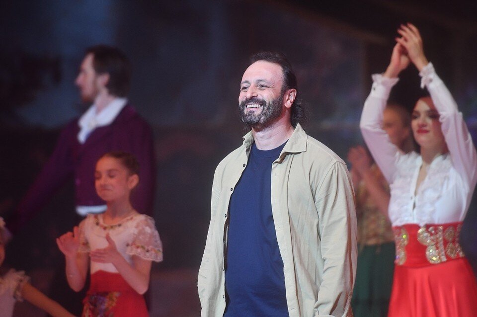    В ледовом шоу Ильи Авербуха «Морозко» в Иркутске выступят Оксана Домнина и Максим Шабалин Алексей БУЛАТОВ