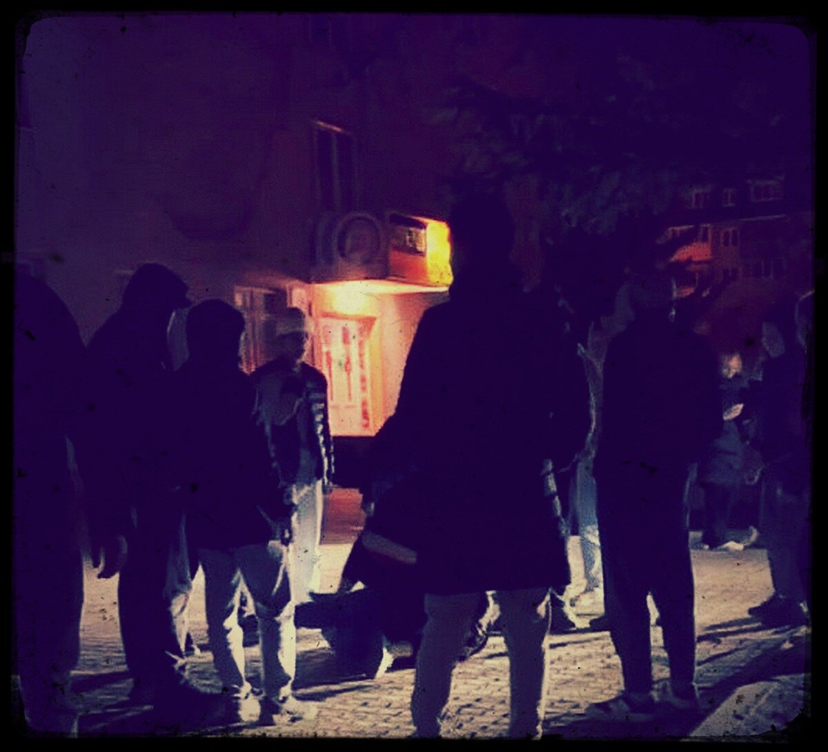 Фото с телефона очевидца драки у клуба "Стоун"