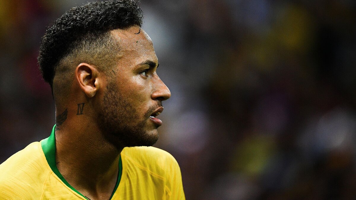    Неймар бросил мать своего ребенка через месяц после родов © РИА Новости / Владимир Астапкович