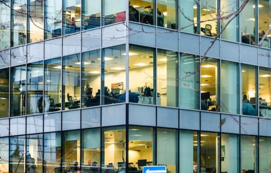     «Не могут повышать»: В России замедлился рост зарплат