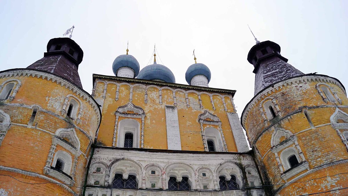 Борисоглебский монастырь был основан в XIV веке в период монастырской колонизации.