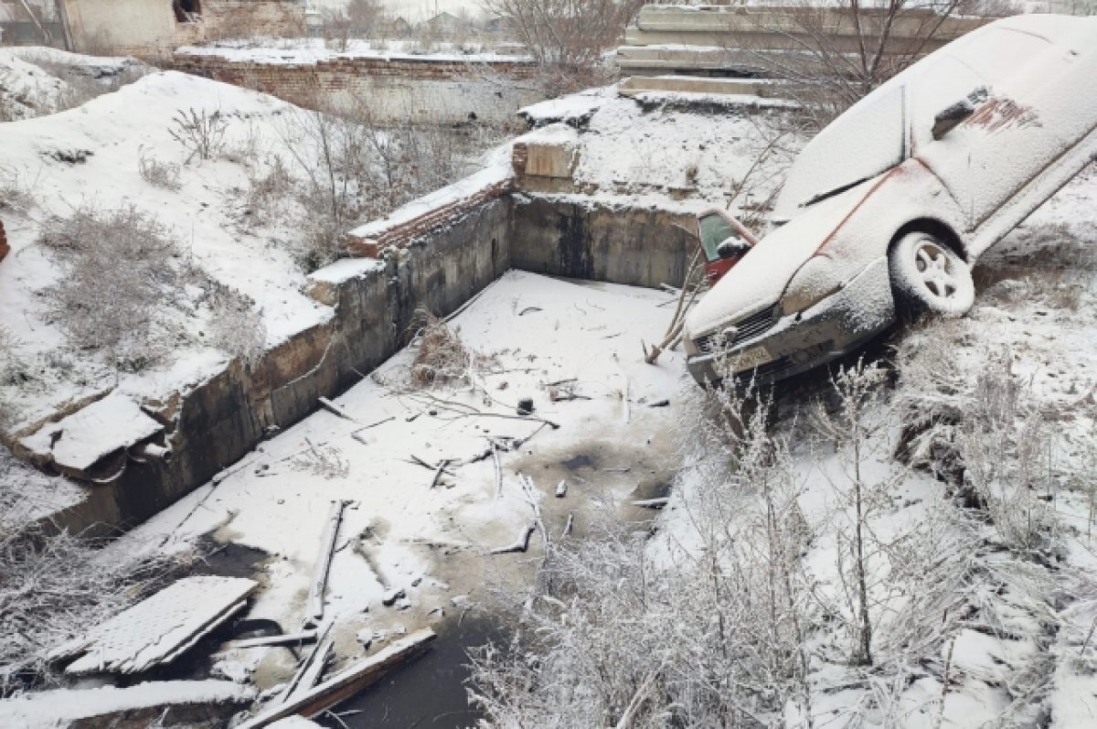   Прокуратура Башкирии начала проверку по факту падения женщин в мазутную яму