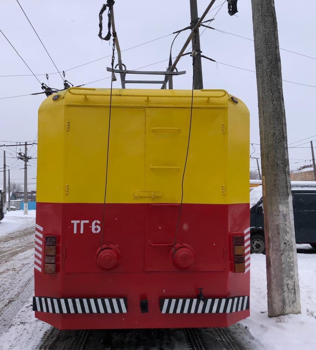 В Хмельницком обновили грузовой троллейбус КТГ-1 | ПАНТОГРАФ | Дзен