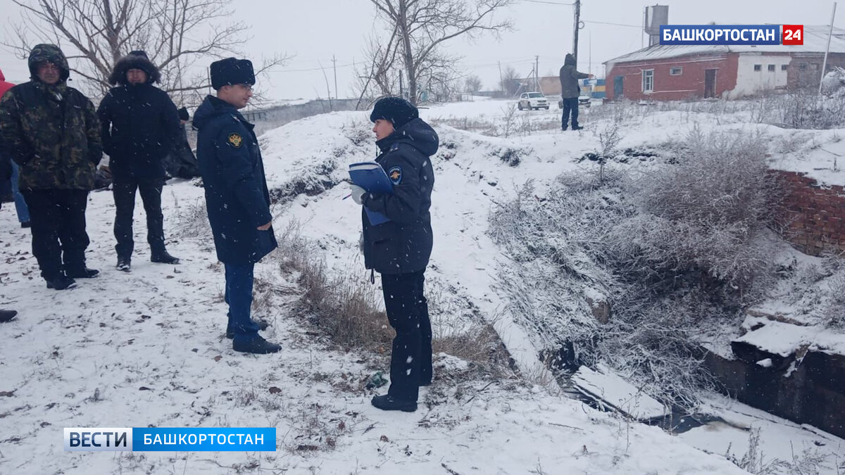    Прокуратура начала проверку после падения двух женщин в мазутную яму в Башкирии