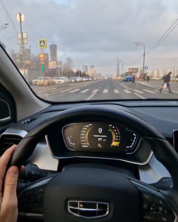 Фото было сделано на экшн-камеру, закрепленную на специальном штативе. Не пользуйтесь телефонами во время поездки!