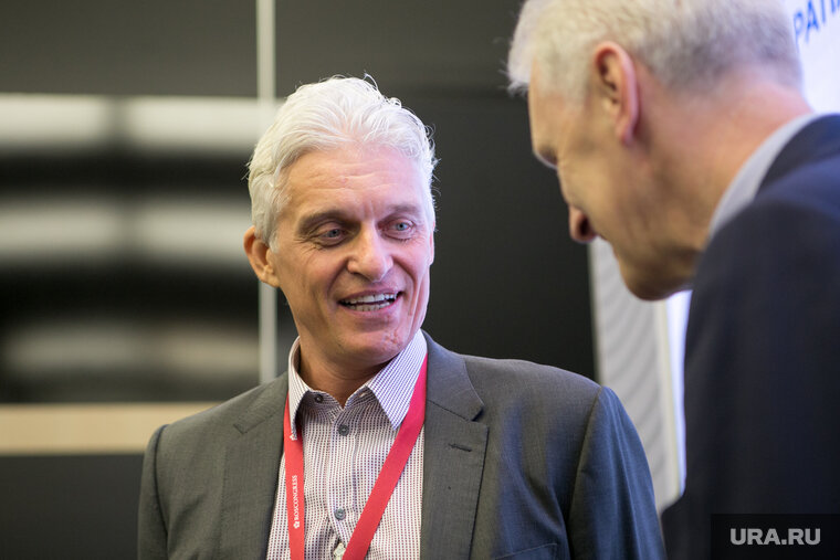    Морозов требует проверить Тинькова на разжигание ненависти к России