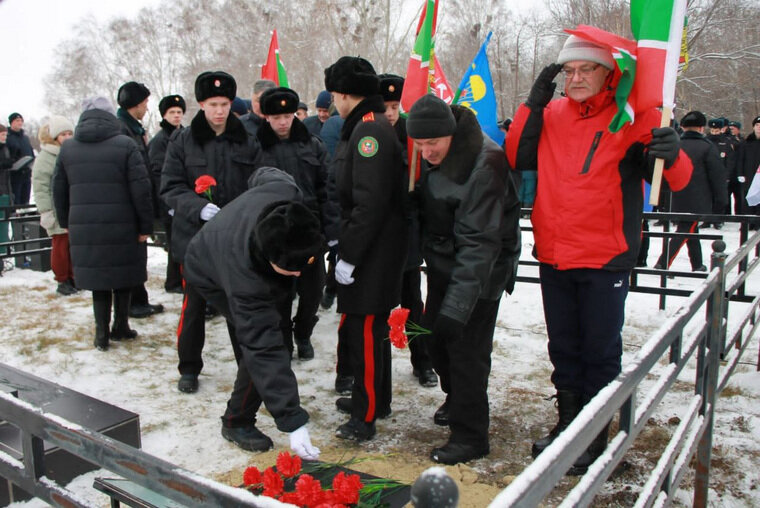    Церемония прощания с бойцом прошла в канун Дня неизвестного солдата