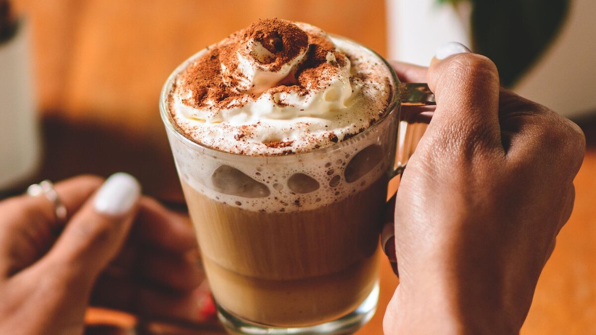    Надоел вкус какао? Попробуйте добавить в классический рецепт эти три ингредиента© Unsplash | Kobby Mendez