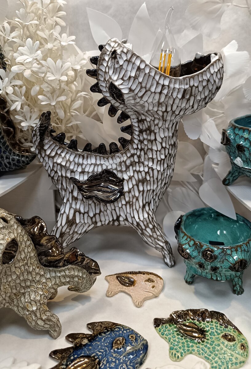 Автор @DRAGONSCERAMOTHER